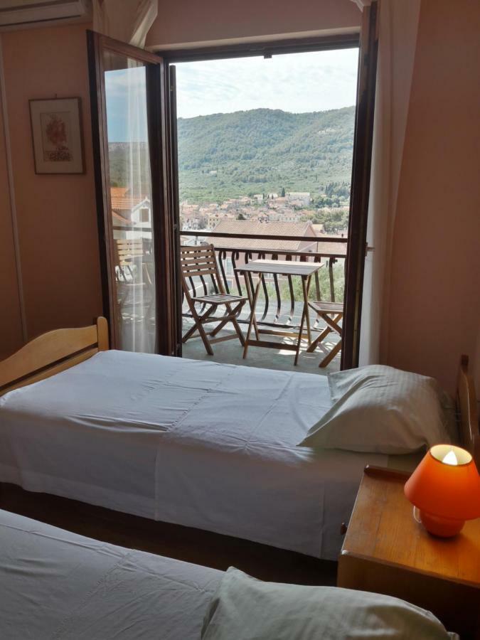 Apartments Antonio Stari Grad  Exterior photo