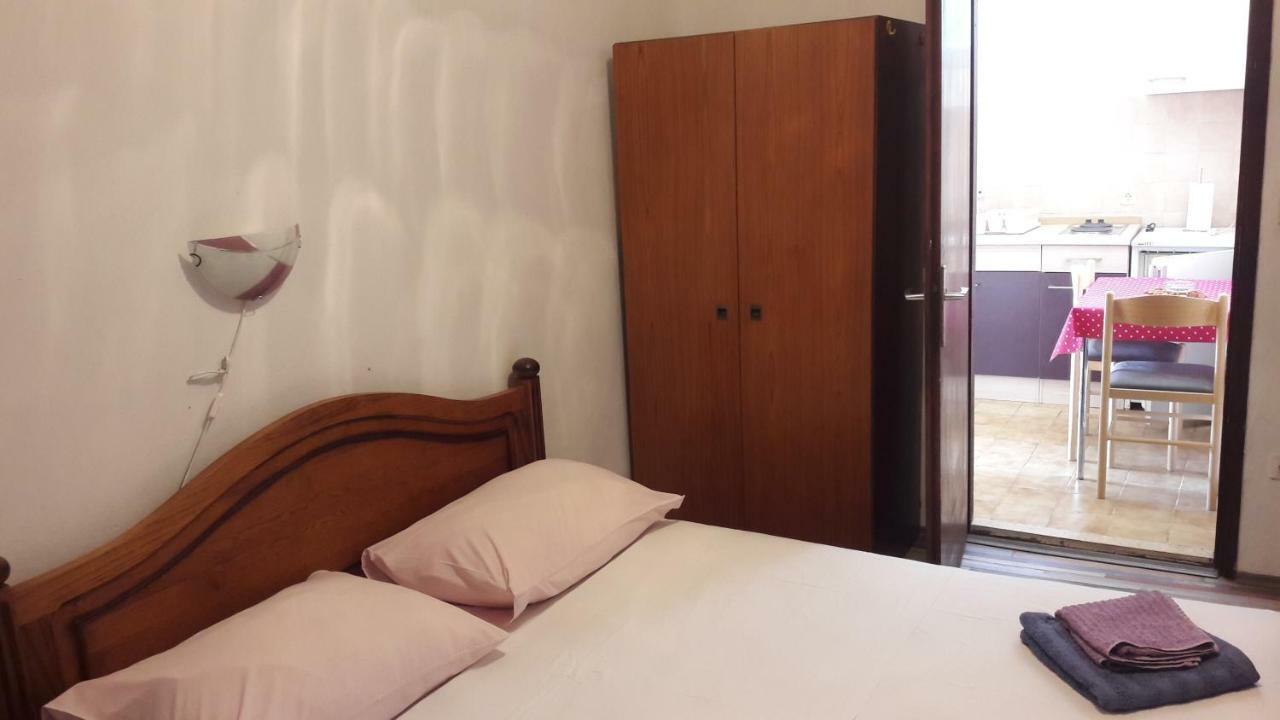 Apartments Antonio Stari Grad  Exterior photo